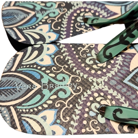 Vera Bradley Flip Flops Blue Island Medallion Size 5-6 - Picture 3 of 6